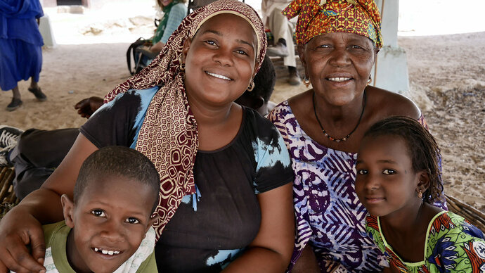 BBSRC Mothers and children. Credit:Miss Poppy Berdoy-Webster